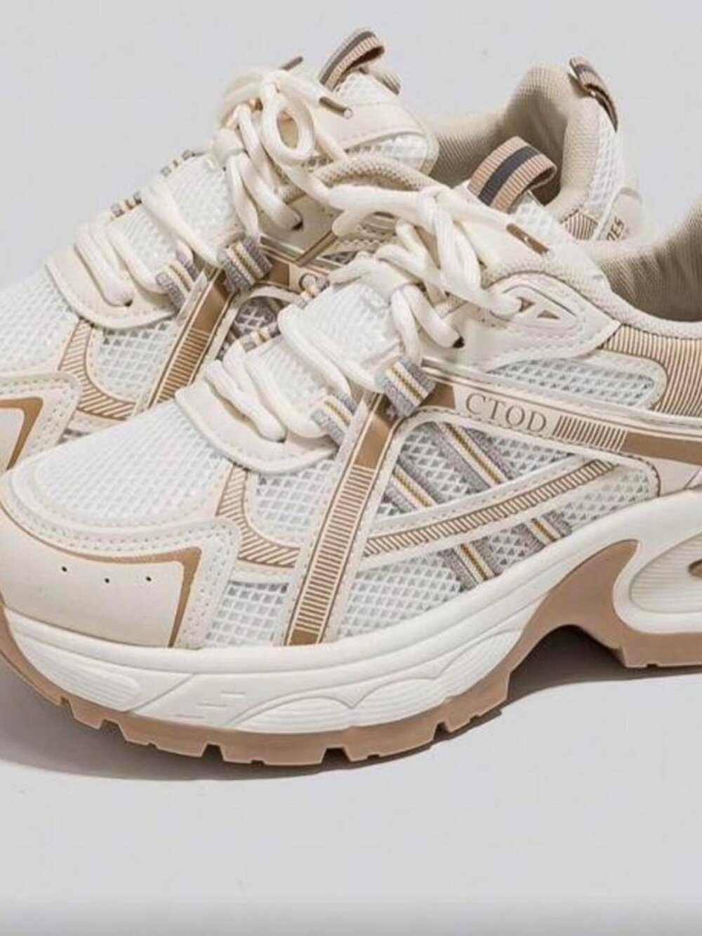 Women's White and Cream Trainers